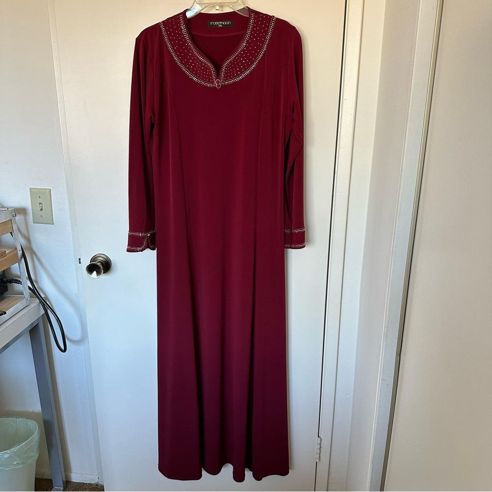 Long sleeve maroon maxi dress for women